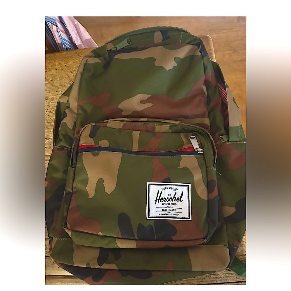 Herschel Co. Camo backpack NWOT men women child
